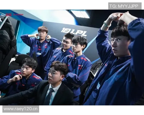 JDG战队在CSGO比赛中的整体压制表现分析与成败因素探讨